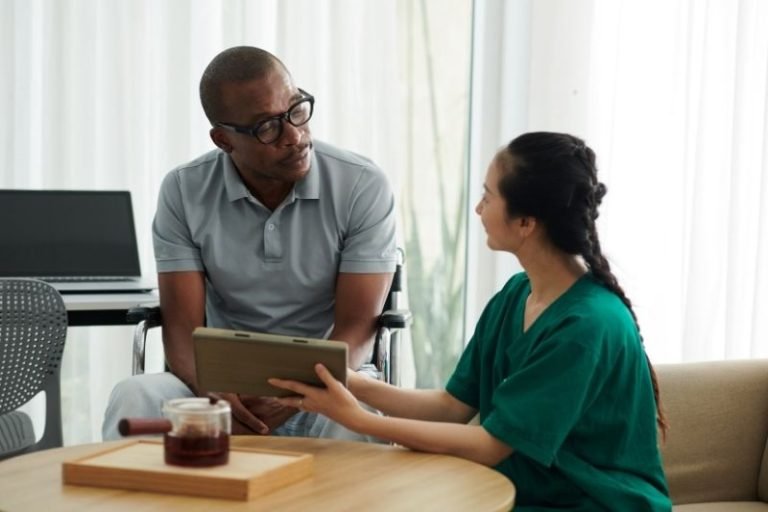 How to Apply the Gestalt Theory of Social Work