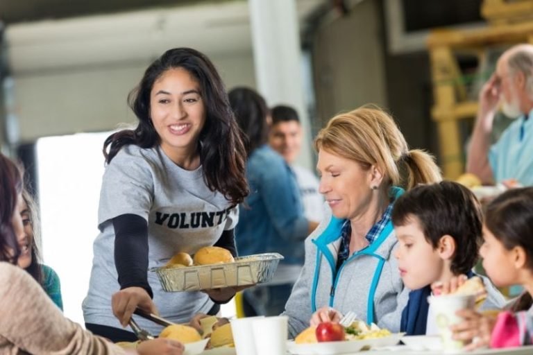 How Social Workers Help the Homeless