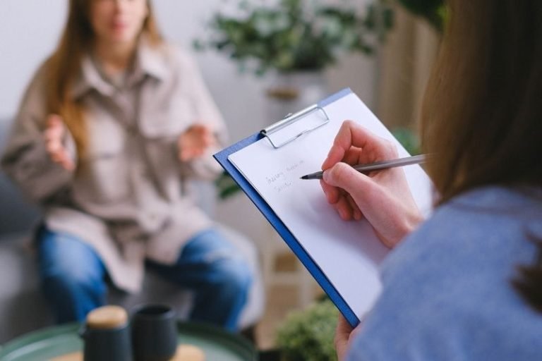 How to Implement a Multidisciplinary Approach in Social Work